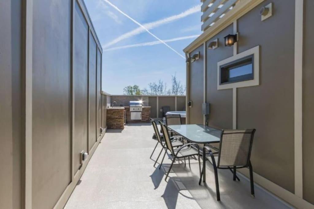 The Color Chord L 3Br In East Nashville With Rooftop Hot Tub Exterior photo
