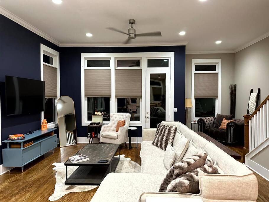 The Color Chord L 3Br In East Nashville With Rooftop Hot Tub Exterior photo